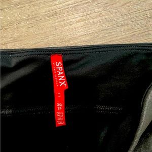 Xs Black leather spanx leggings